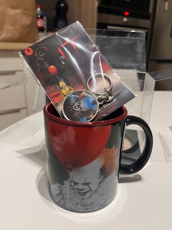 Mug + porte clé clown « ÇA »
