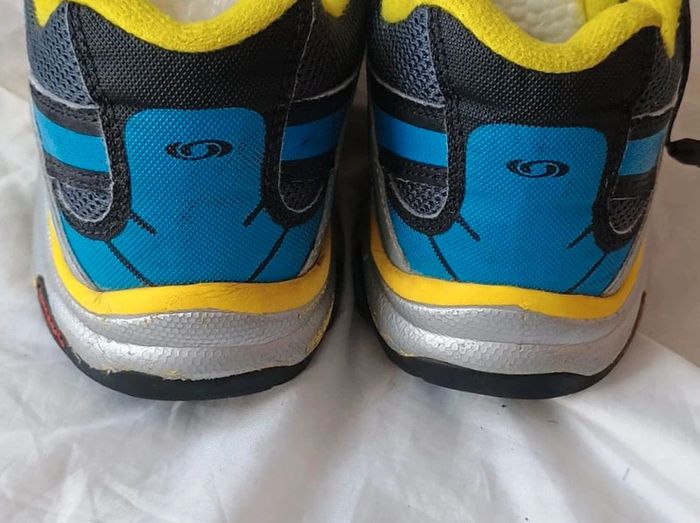 Baskets chaussures pour homme taille 38. 2/3 - photo numéro 3