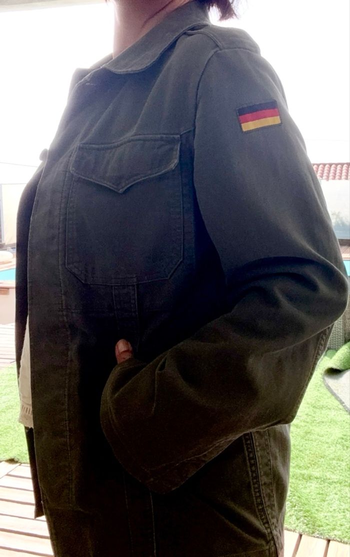 Veste surplus militaire vintage armée allemande, datant de 1983. - photo numéro 1