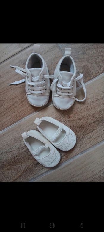 Lot chaussures bébé fille