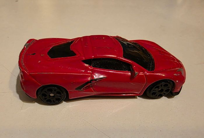 Chevrolet Corvette miniature rouge Maisto - photo numéro 4