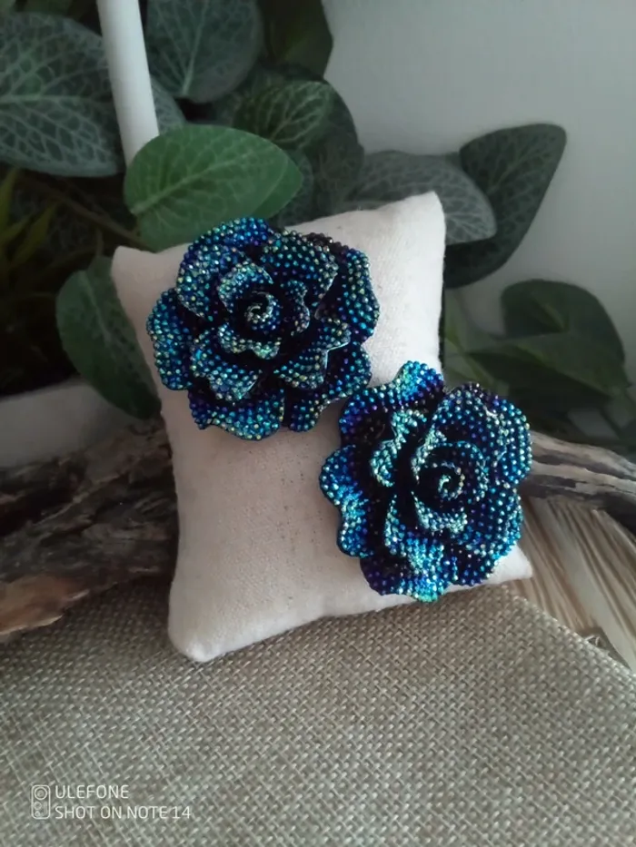 Boucles d'oreilles bohèmes fleures bleues