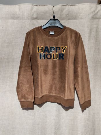 Pull garçon tape a l'oeil 8 ans 