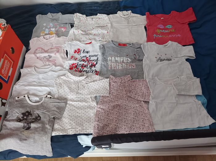Lot de 13 tee-shirts manches longues 9 mois
