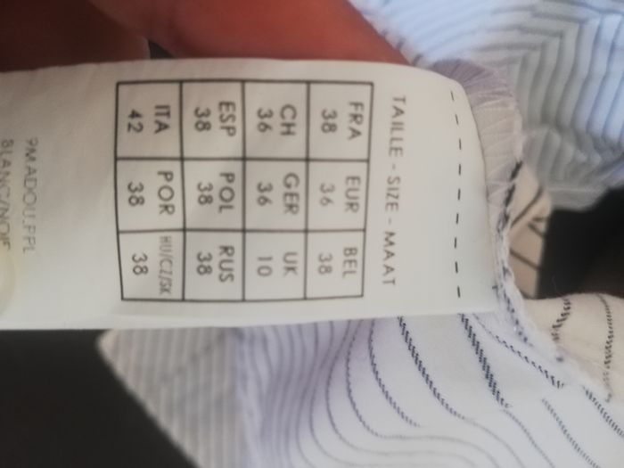 Chemisier blanc rayé argenté. Tissu mélange elastane - photo numéro 4