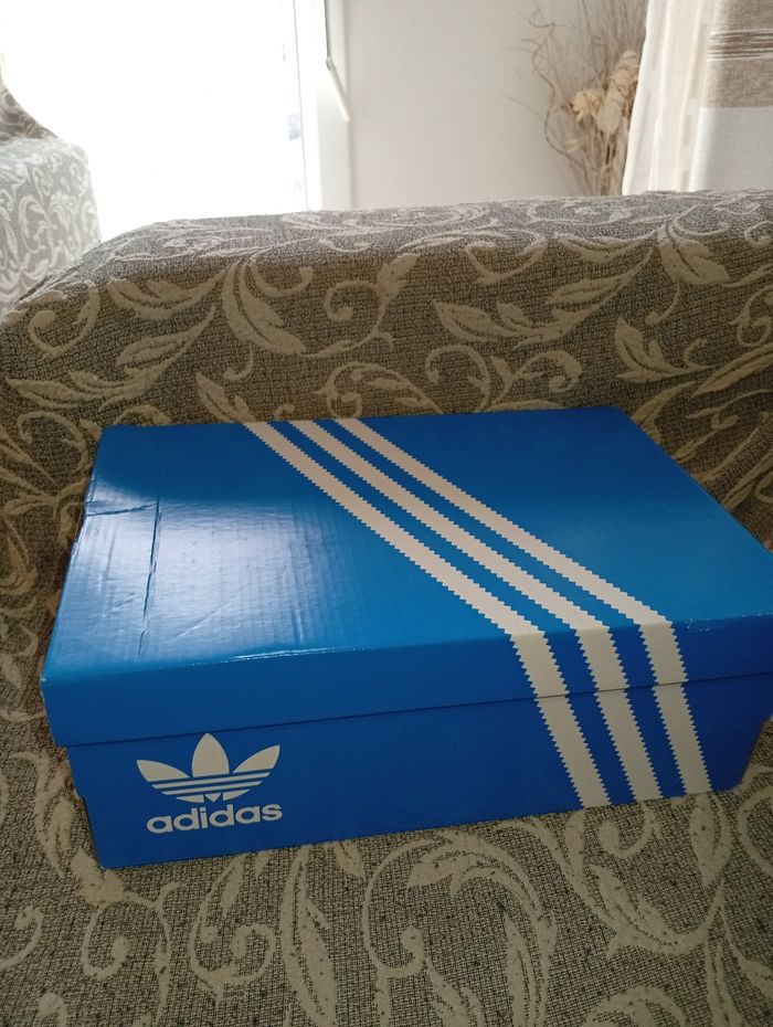 Baskets Adidas neuves t.38.5 - photo numéro 7