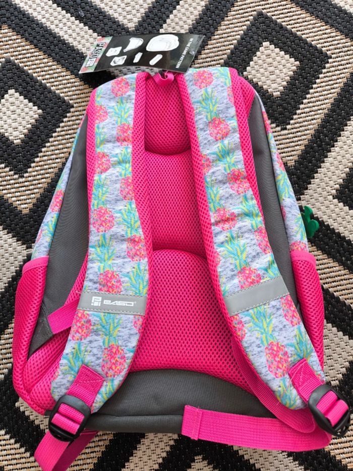 Sac à dos Barbie marque paso neuf - photo numéro 3