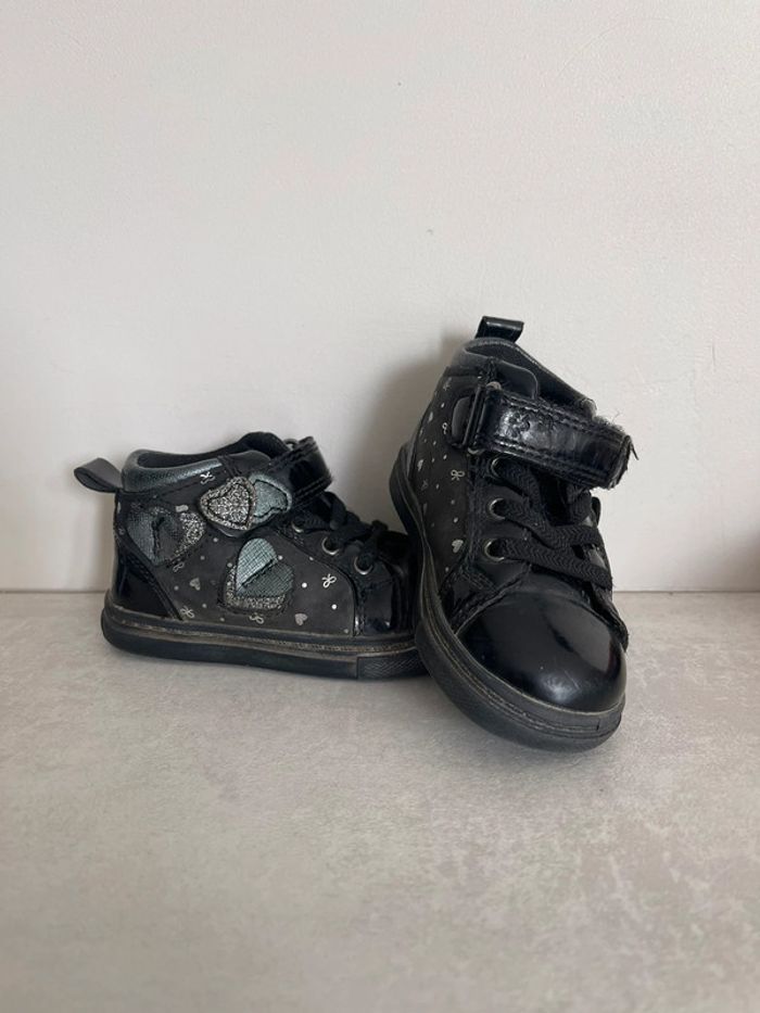 Chaussures fille taille 21
