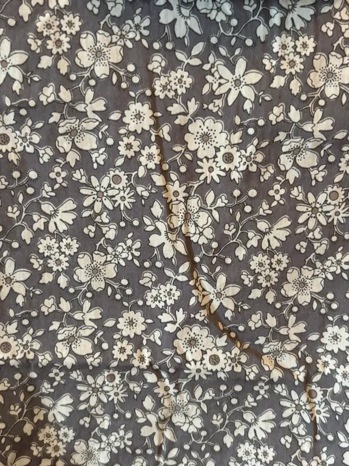 Blouse liberty Cyrillus 6 ans parfait état - photo numéro 3