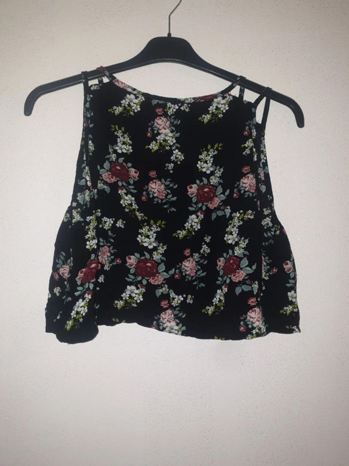 Top court fleuri - photo numéro 4