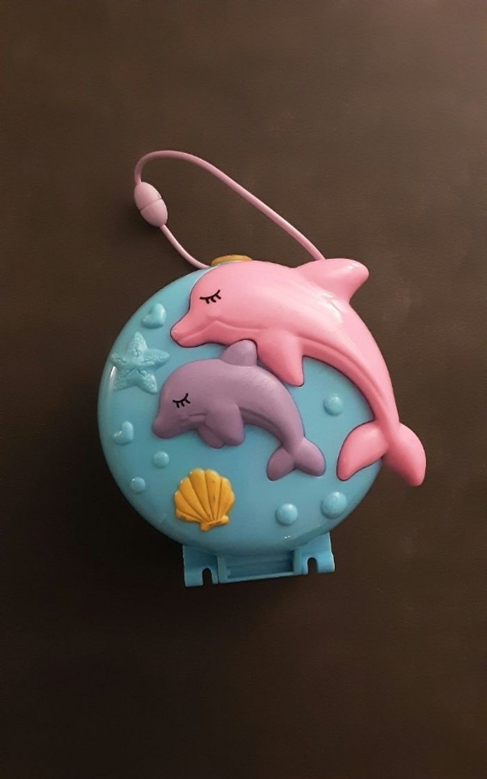 Polly pocket dauphins