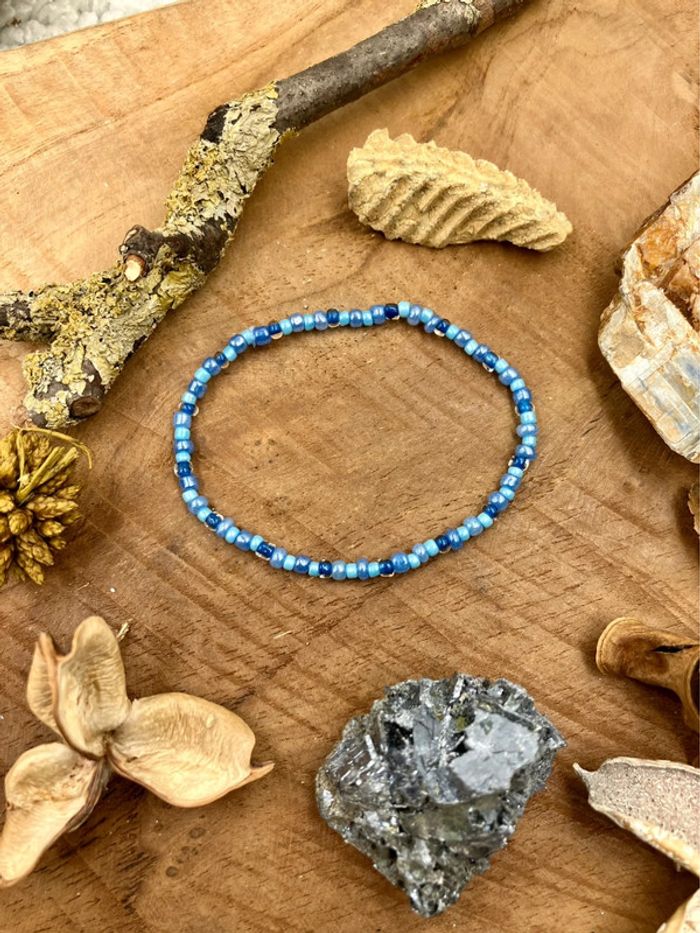 Bracelet en perle de rocaille bleu - élastique - ethnique - photo numéro 2