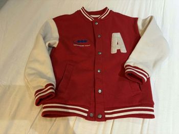 Blouson teddy Kiabi rouge – 6 ans