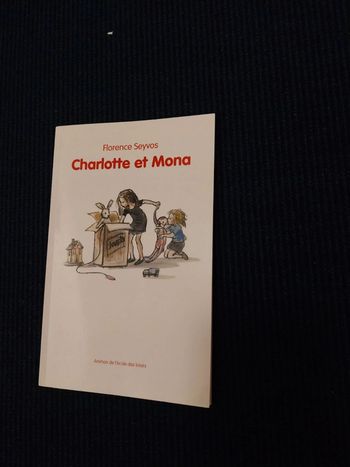 Livre "Charlotte et Mona"
