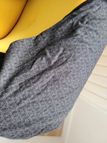 Écharpe noire à motifs sud express