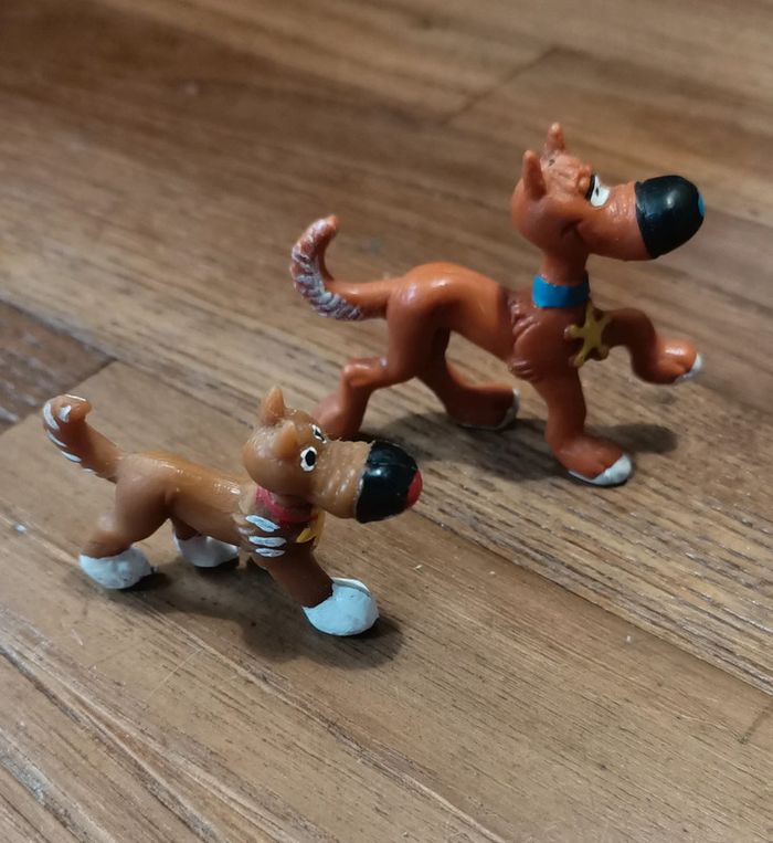 Petites figurines rantanplan lucky luke