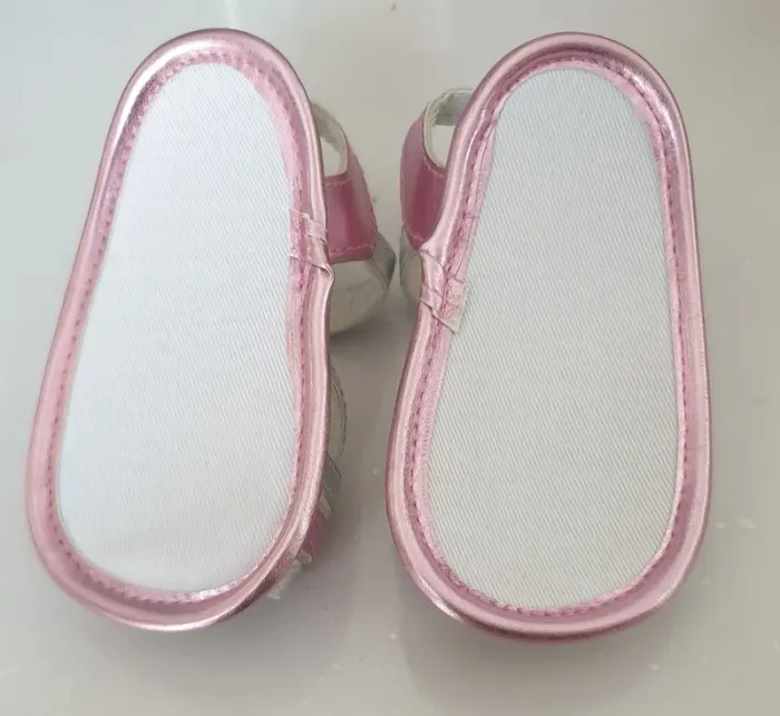 Chaussures nu pieds bébé 6-12 mois T18-19 - photo numéro 2