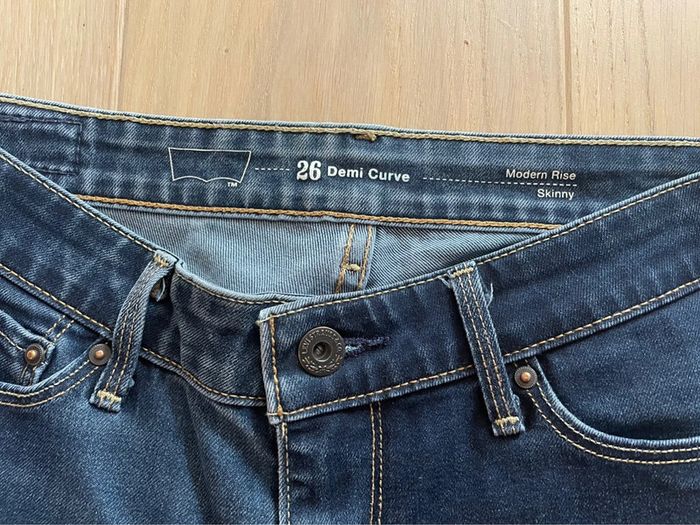 Jean Levi’s Demi Curve Modern Rose Skinny - 26 - photo numéro 4