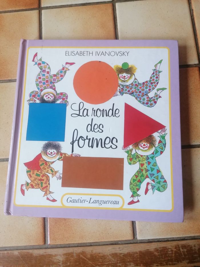 Livre la ronde des formes