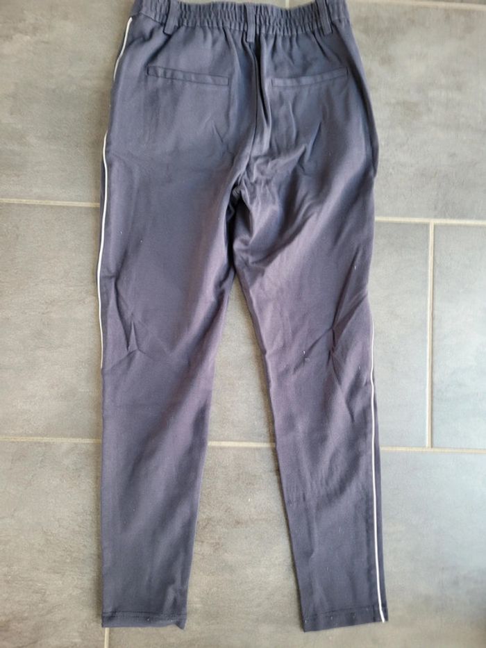 Ensemble pantalon/t shirt - photo numéro 8