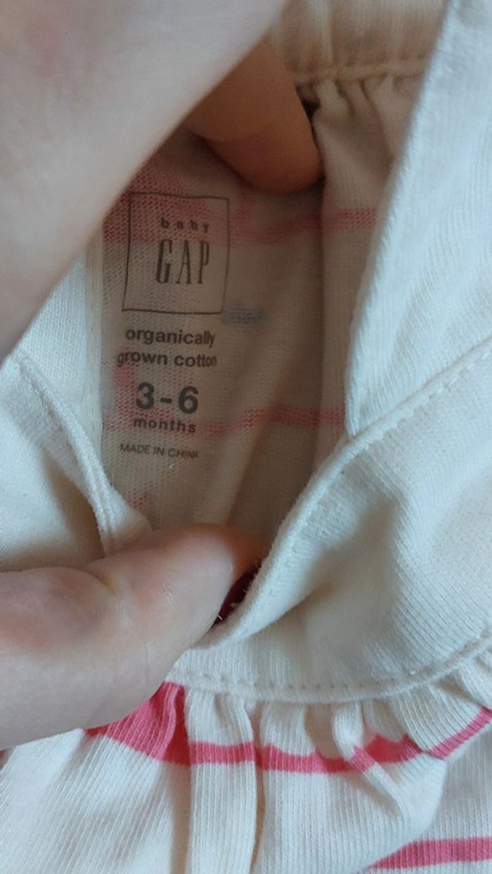 Barboteuse BabyGap 3/6 mois - photo numéro 3