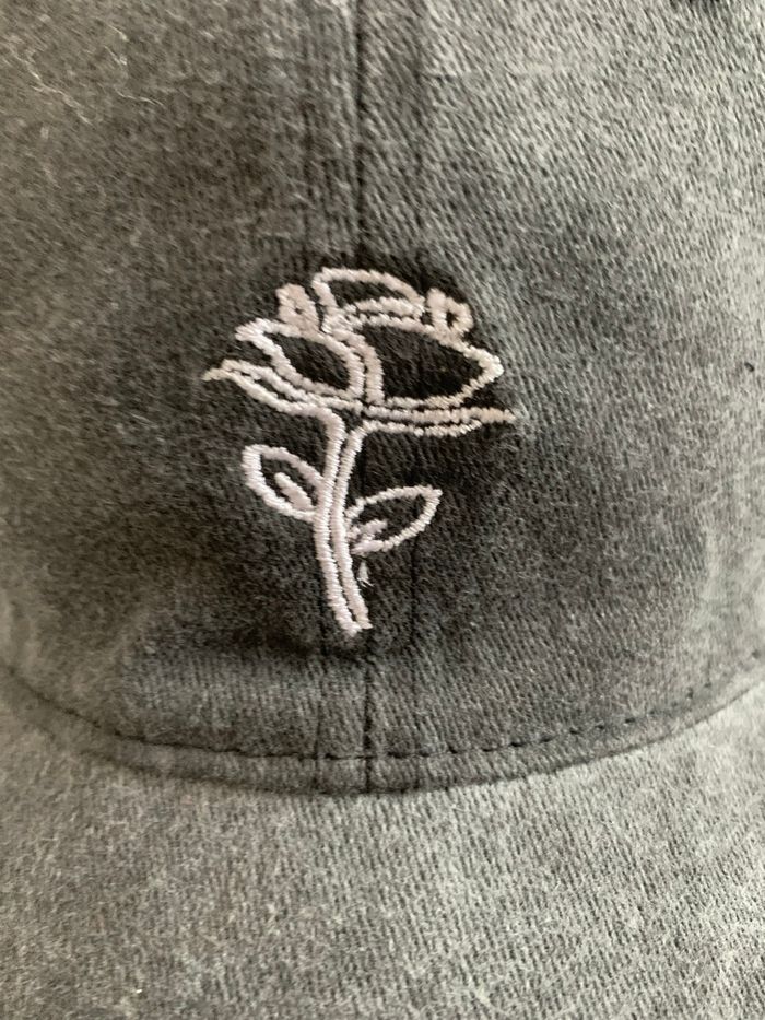 Casquette neuve - photo numéro 2