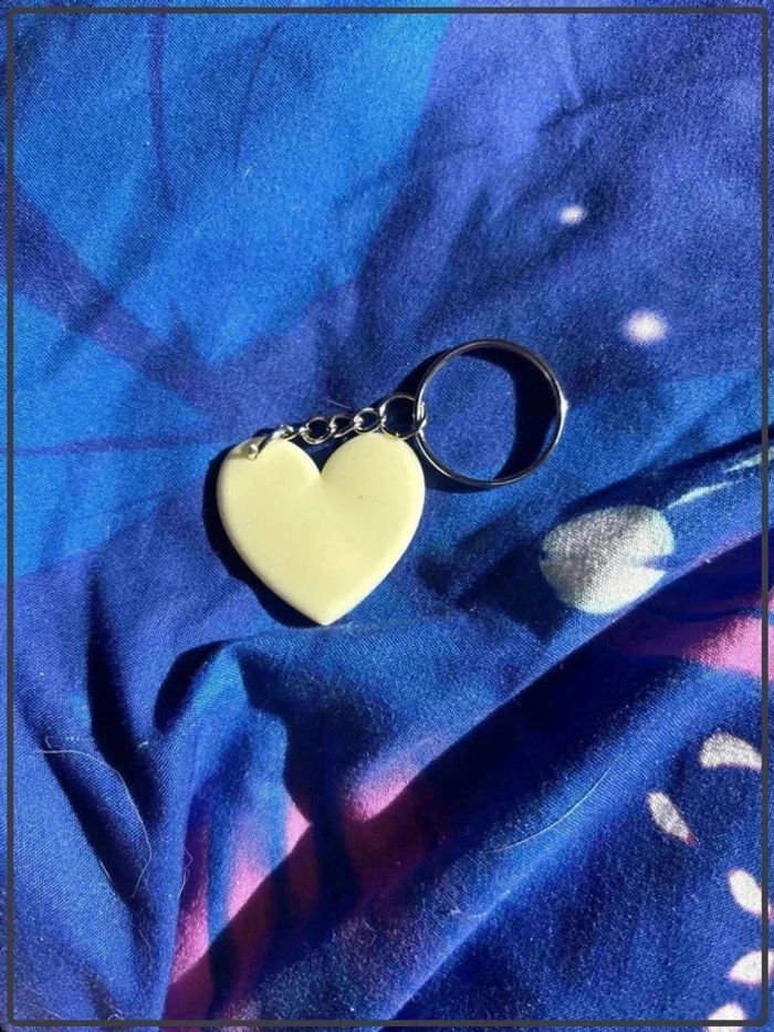 Porte clef cœur blanc