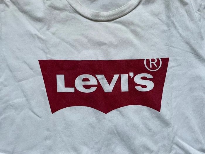 Tee-shirt Levis blanc et rouge - photo numéro 2