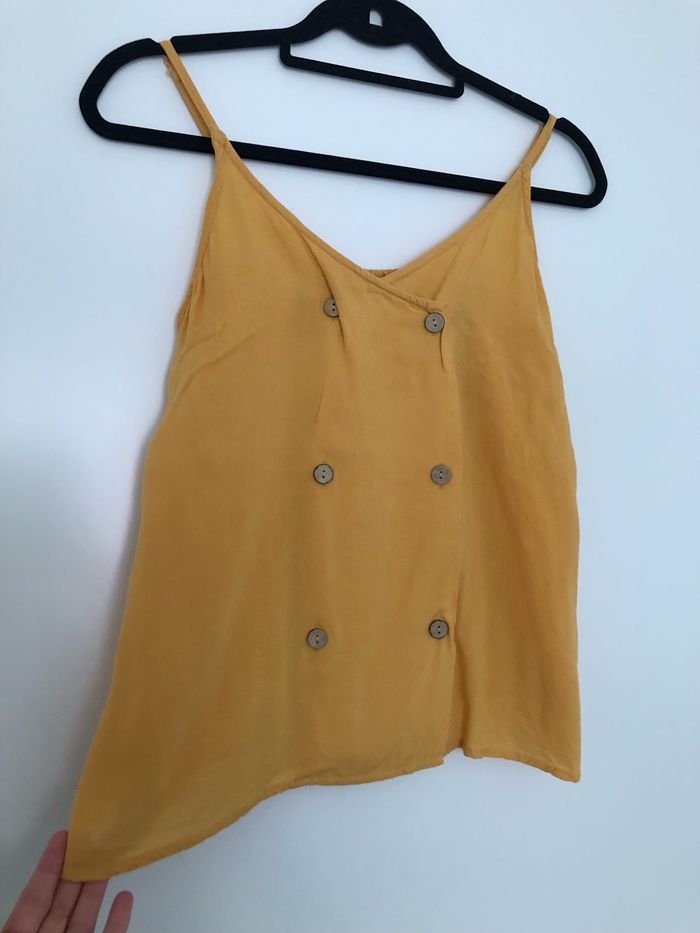 Top jaune moutarde Kiabi - photo numéro 2