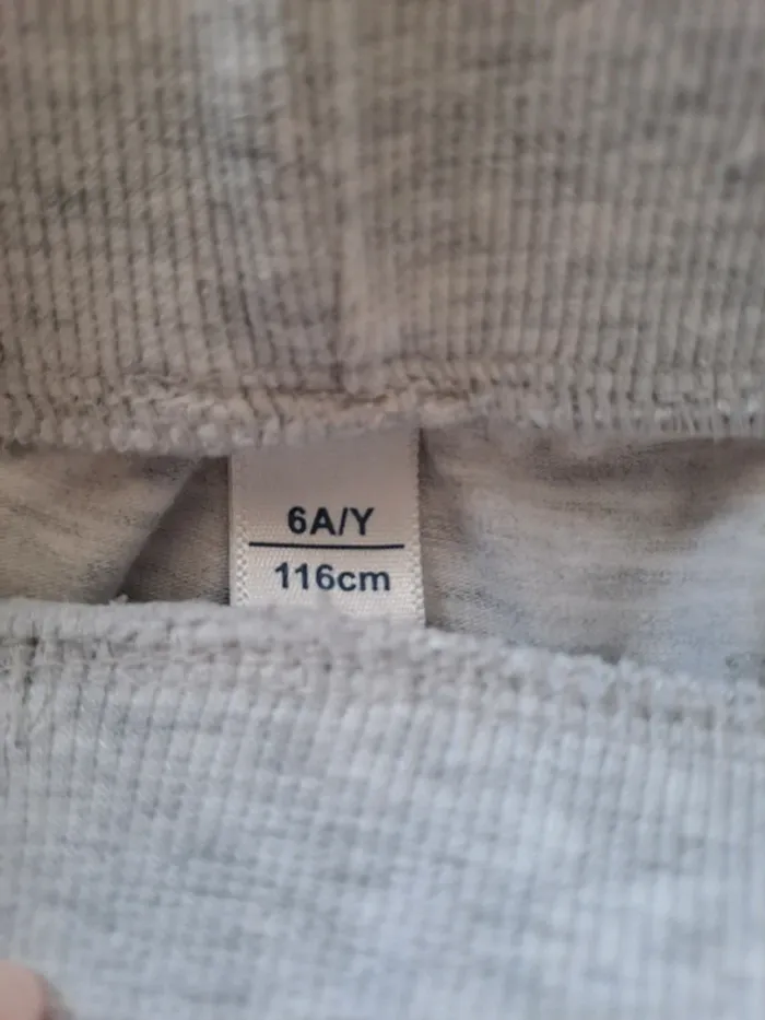 Lot 2 pyjamas hiver 6 ans - photo numéro 3