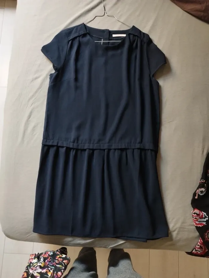 Robe marine camaïeu taille 40