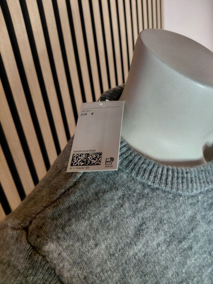 Très joli cardigan gris H&M 🖤 - photo numéro 7