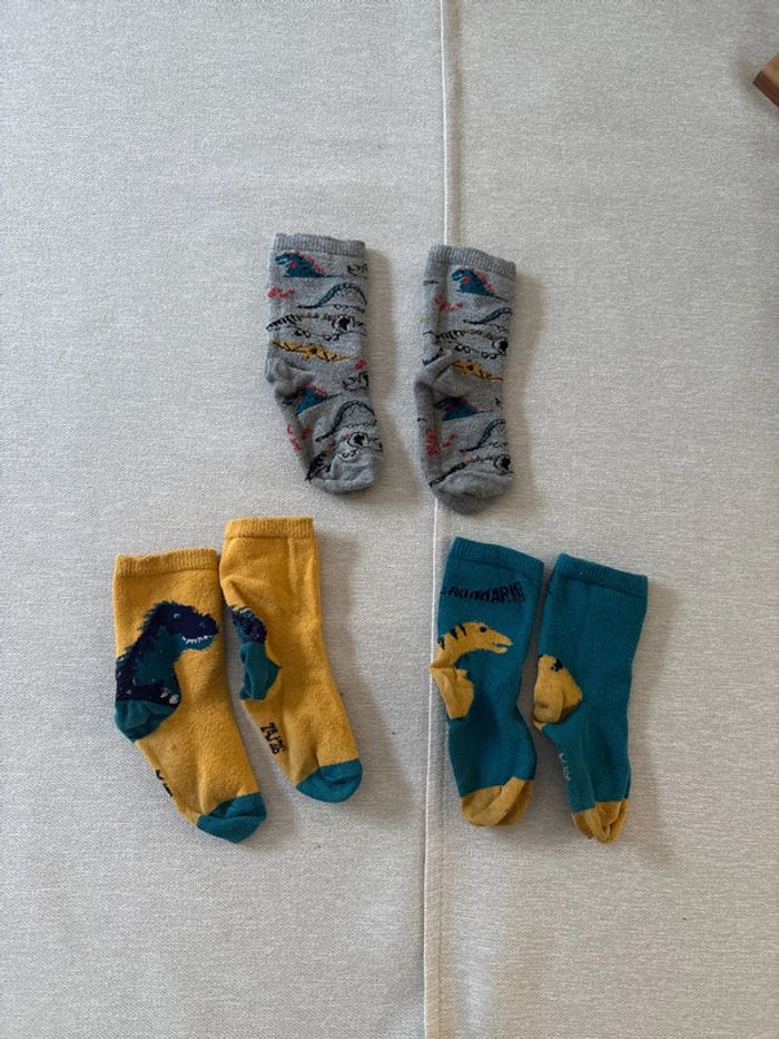 Lot 3 paires de chaussettes 24/26 - photo numéro 2