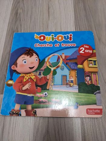 Livre oui oui cherche et trouve