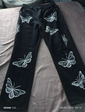 Pantalon noir droit motif papillon blanc taille S shein