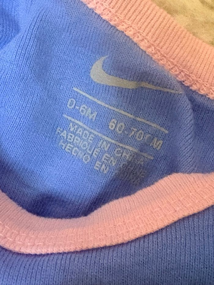 Bodie et bonnet Nike fille 0/6 mois - photo numéro 2