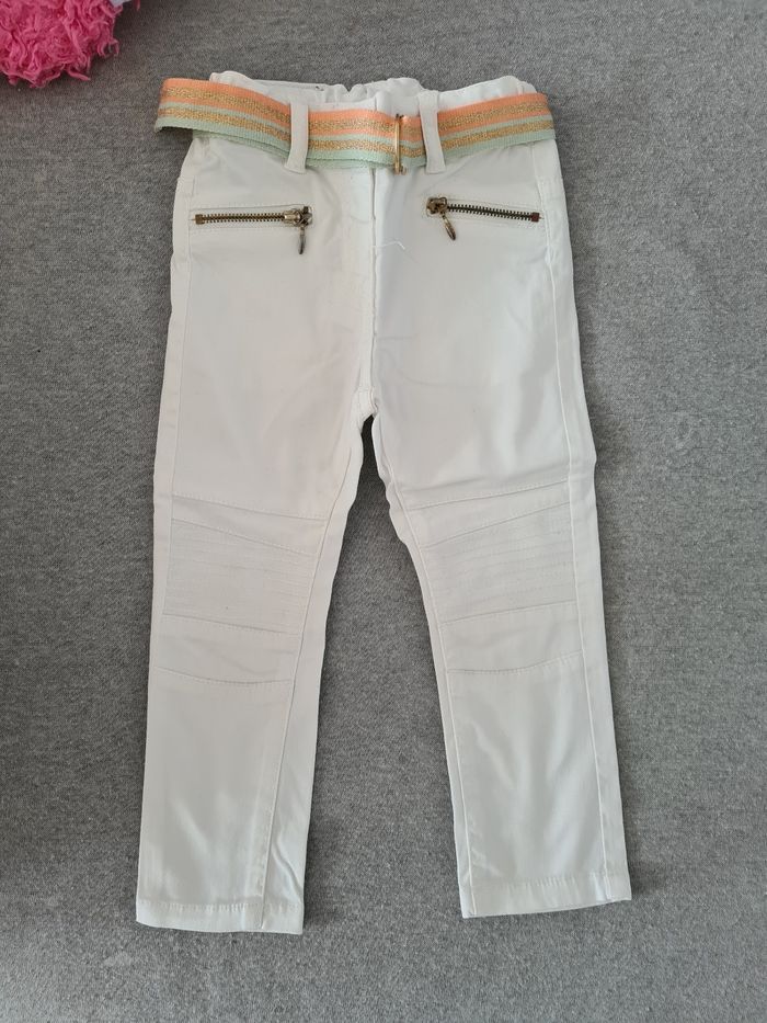 Jeans avec ceinture