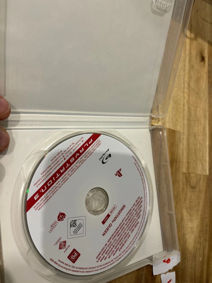 Singstar Queen - Playstation 3 / PS3 - photo numéro 3