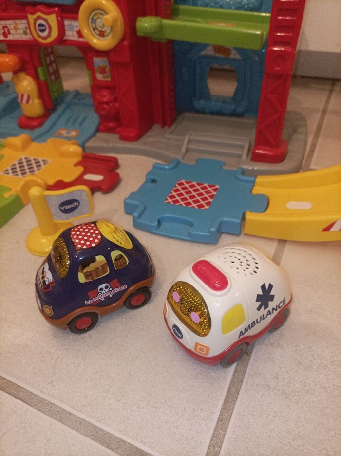 Maxi caserne de pompiers VTech - photo numéro 7