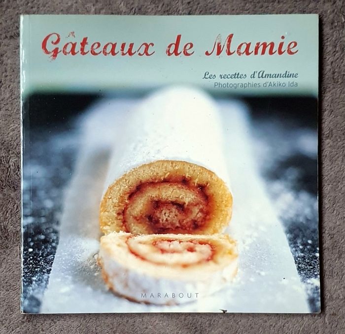 Petit Livre de Recettes illustré "Gâteaux de Mamie" / Éd. Marabout