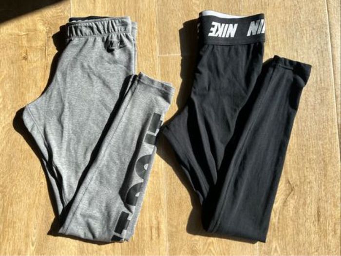 Nike lot de 2 leggings Taille S Parfait État