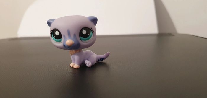 Littlest Pet Shop 2009 Loutre ou fouine violette - photo numéro 3