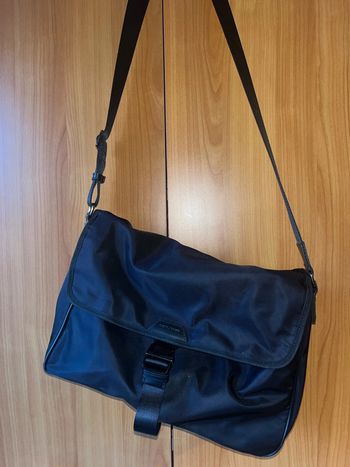 Sac en bandoulière noir David Jones