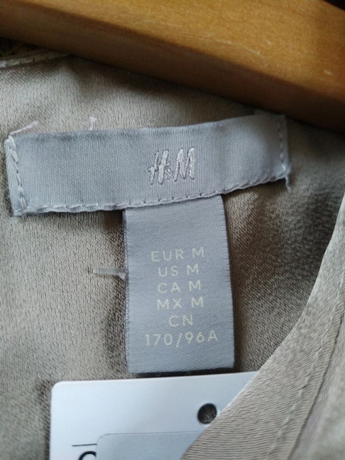 Top chic H&M taille M couleur beige - photo numéro 5
