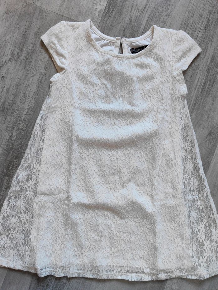 Robe dentelle 6A - photo numéro 5