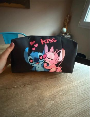 Trousse de maquillage / toilette Stitch 