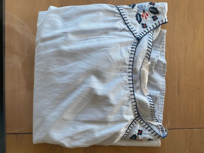Blouse H&M bleue à rayures avec broderies fleurs taille 36 / 38 - photo numéro 20