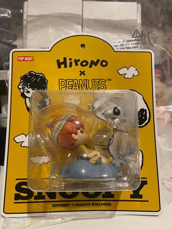 Figurine Hirono X Peanuts SNOOPY