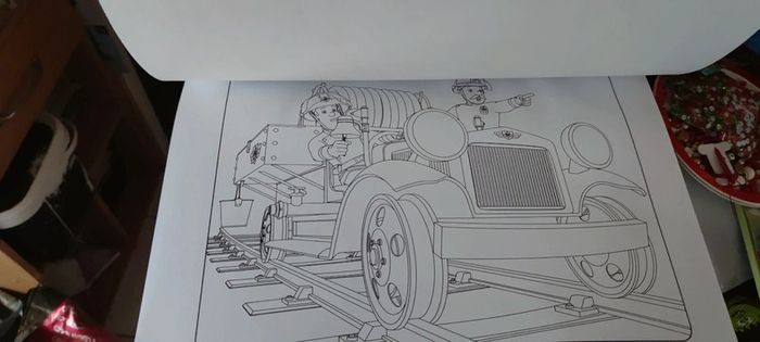 Album coloriage sam le pompier - photo numéro 5