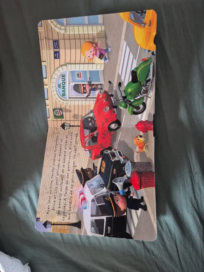 Livre ptit garçon la voiture de police de Brice - photo numéro 4